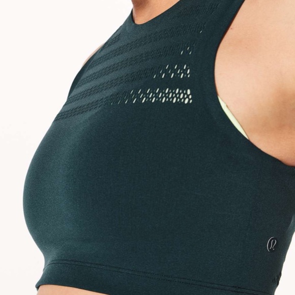 lululemon athletica Tops - Lululemon Reveal Crop Top (Stripes) in Submarine
